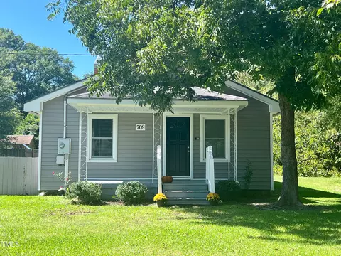 708 E Vance Street St, Dunn, NC 28334 photo 1