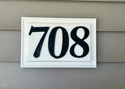 708 E Vance Street St, Dunn, NC 28334 photo 2