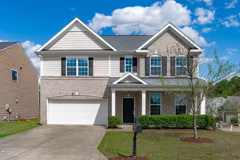 1117 High Fox Dr, Durham, NC 27703