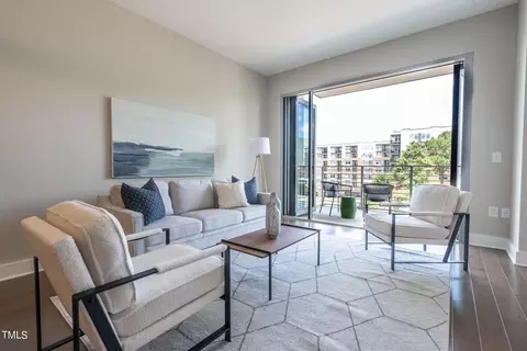 214 Hunt St #408, Durham, NC 27701