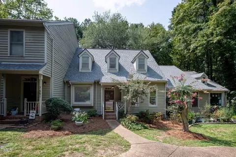 7653 Trowbridge Ct, Raleigh, NC 27613