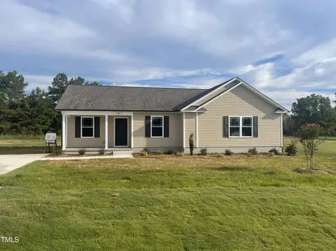 44 Perkins Ave, Selma, NC 27576
