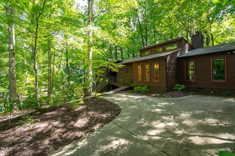 2412 Wentworth St, Raleigh, NC 27612