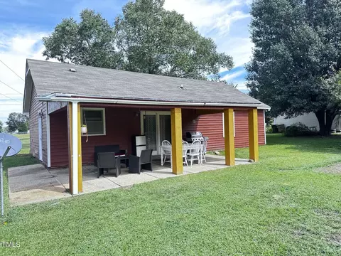 2009 Mt Pleasant Rd, Willow Spring, NC 27592 photo 2
