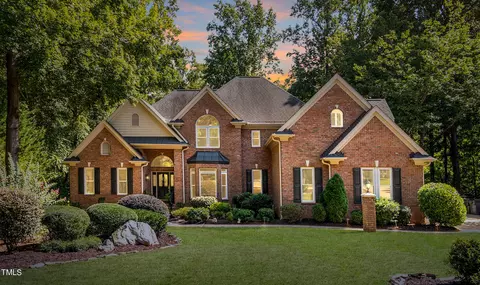 5425 Lake Edge Dr, Holly Springs, NC 27540