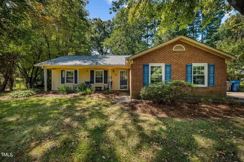 120 Westover Dr, Elon, NC 27244