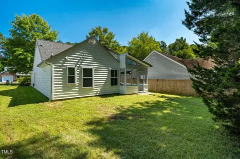Exterior - 12 Pendleton Ct, Durham, NC 27713 photo 5 of 6