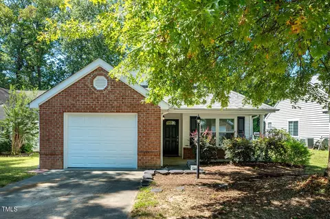 12 Pendleton Ct, Durham, NC 27713