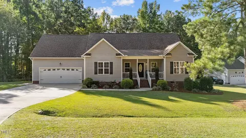 325 Cross Link Dr, Angier, NC 27501 photo 1