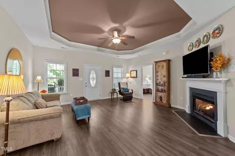 325 Cross Link Dr, Angier, NC 27501 photo 4