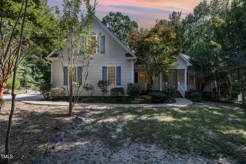 20 Hampstead Dr, Youngsville, NC 27596