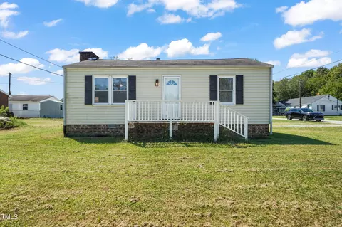 1204 Jackson St, Burlington, NC 27217