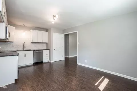 934 Belvin Ave, Durham, NC 27704 photo 9