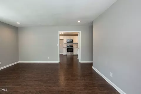934 Belvin Ave, Durham, NC 27704 photo 5