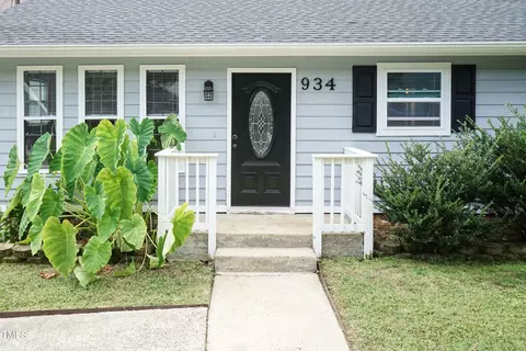 934 Belvin Ave, Durham, NC 27704 photo 3