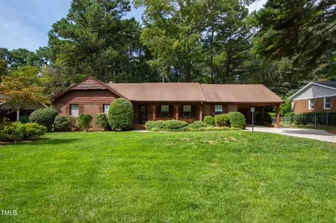 6725 Valley Dr, Raleigh, NC 27612