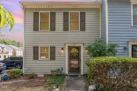 1812 Township Cir, Raleigh, NC 27609