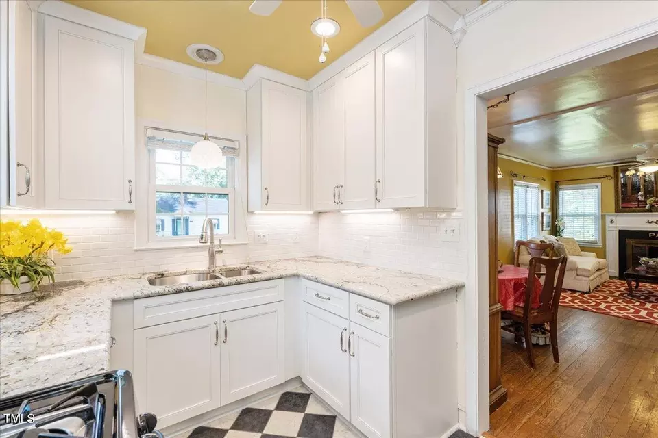 Kitchen - 2800 Elgin St, Durham, NC 27704 photo 2 of 4