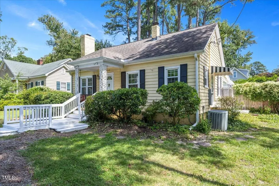 Exterior - 2800 Elgin St, Durham, NC 27704 photo 4 of 7
