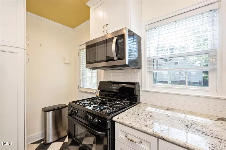 Kitchen - 2800 Elgin St, Durham, NC 27704 photo 4 of 4