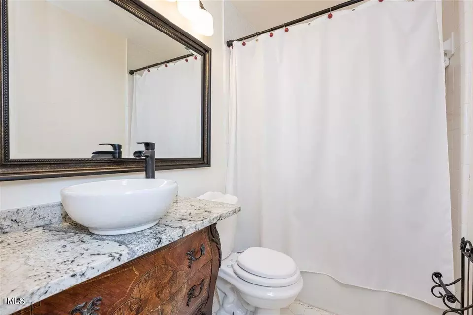 Bath - 2800 Elgin St, Durham, NC 27704 photo 1 of 1