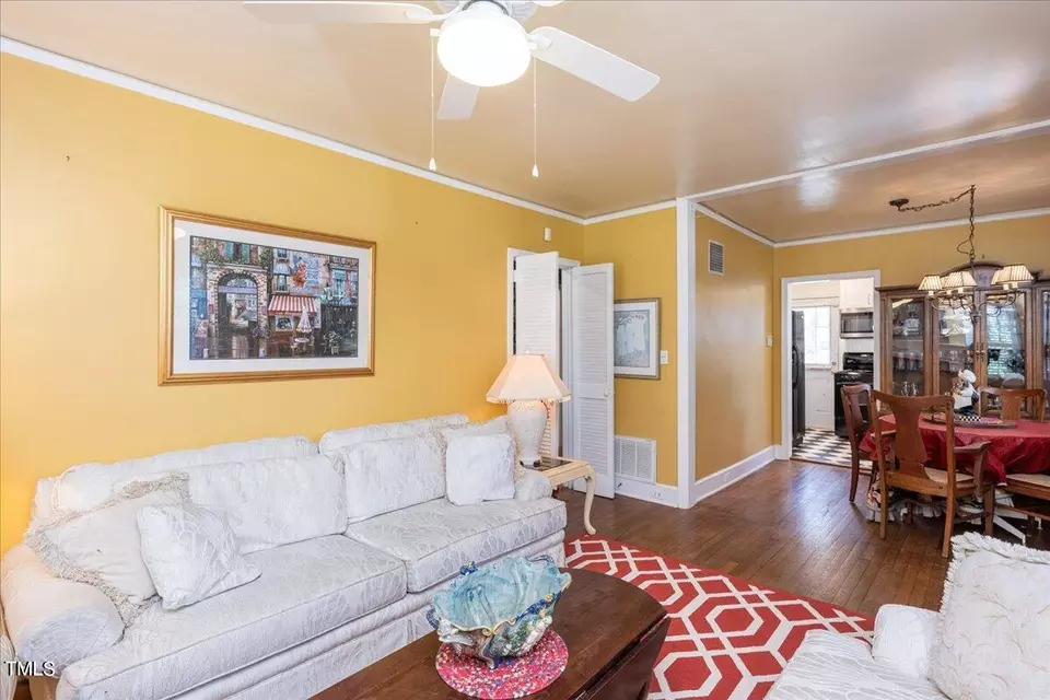 Living - 2800 Elgin St, Durham, NC 27704 photo 2 of 3
