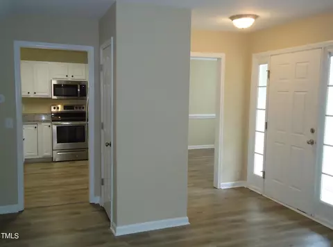 515 Wheeling Cir, Durham, NC 27713 photo 9