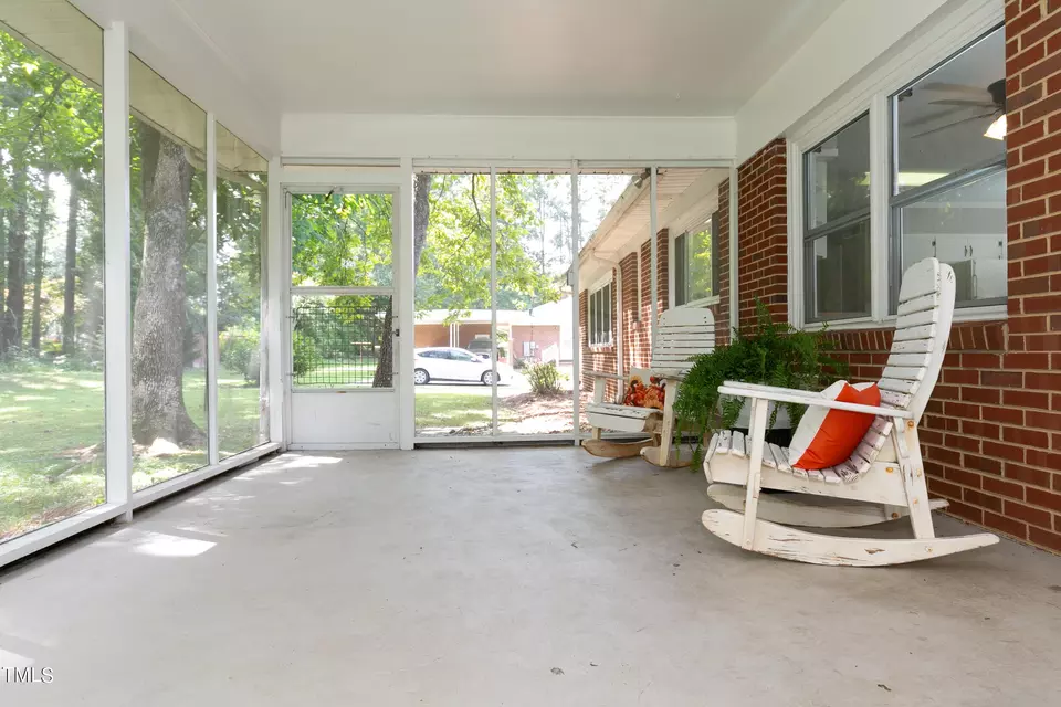 Exterior - 901 W 6th St, Siler City, NC 27344 photo 8 of 8