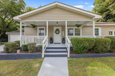 724 E Nelson Ave, Wake Forest, NC 27587 photo 1