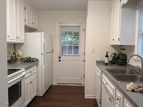 104 Stefi Ct, Garner, NC 27529 photo 4