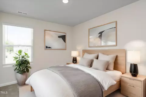 667 Rolling Flds Dr, Graham, NC 27253 photo 17