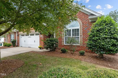 2913 Grove Park Dr, Burlington, NC 27215