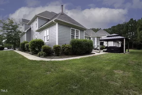 Exterior - 107 Oldefield Ln, Garner, NC 27529 photo 6 of 7