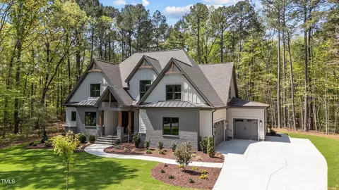 330 Hidden Lake Dr, Youngsville, NC 27596