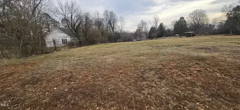 878 Old Hollow Rd, Winston Salem, NC 27105