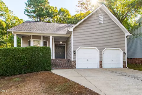 4 Creeks Edge Ct, Durham, NC 27713