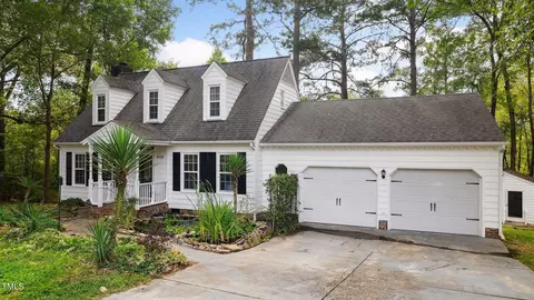 404 Hillside, Smithfield, NC 27577 photo 2