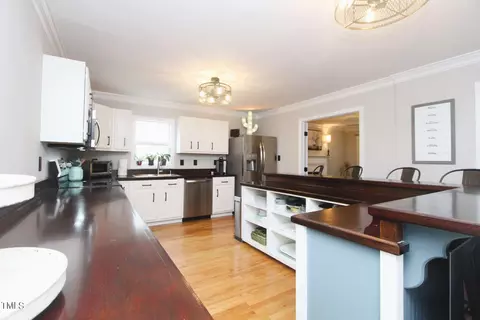 Kitchen - 1321 Watts St, Durham, NC 27701 photo 4 of 7