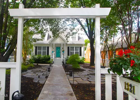 1321 Watts St, Durham, NC 27701