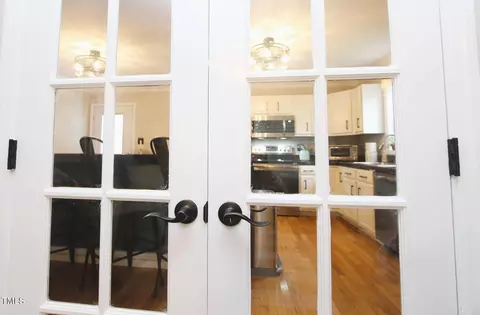 Entry Way - 1321 Watts St, Durham, NC 27701 photo 1 of 5