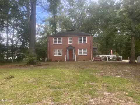 105 E Lee St, Zebulon, NC 27597