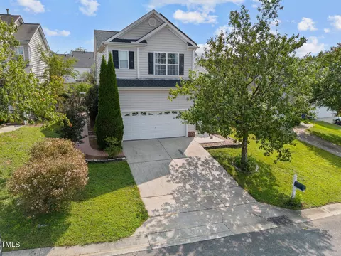 5516 Creekdale Cir, Raleigh, NC 27612