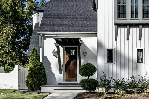 2009 Alexander Rd, Raleigh, NC 27608