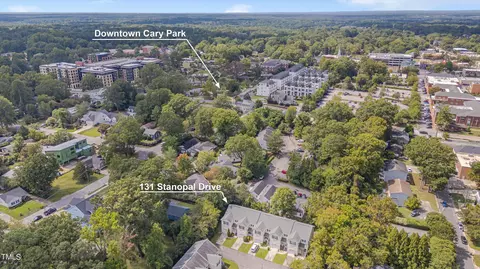 131 Stanopal Dr, Cary, NC 27511