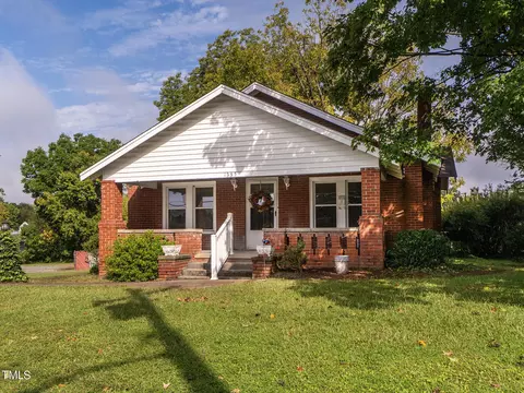 1335 S Main St, Burlington, NC 27215
