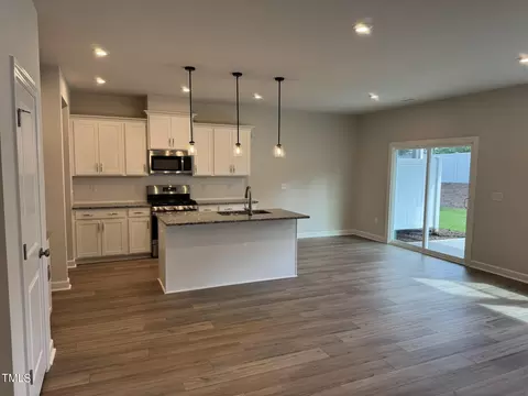 902 Montague Ave, Durham, NC 27703 photo 3