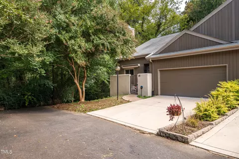15 Weybridge Pl, Chapel Hill, NC 27517