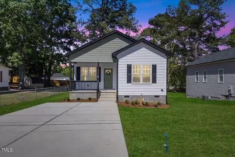 212 W Hill St # -B, Benson, NC 27504