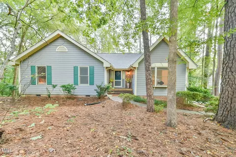 303 Westbrook Dr, Carrboro, NC 27510