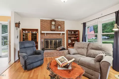1310 Pineview Dr, Garner, NC 27529 photo 7